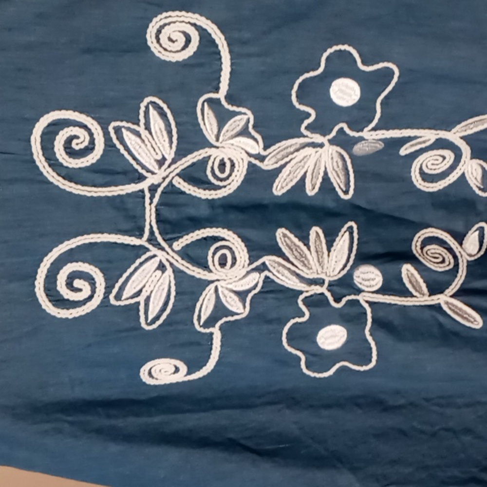 Adore S Jean Dress with White Embroidery - Picture 4 of 8